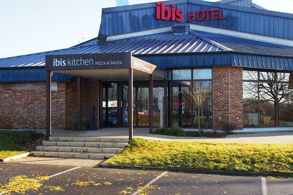 מלון Ibis אמבואה מראה חיצוני תמונה